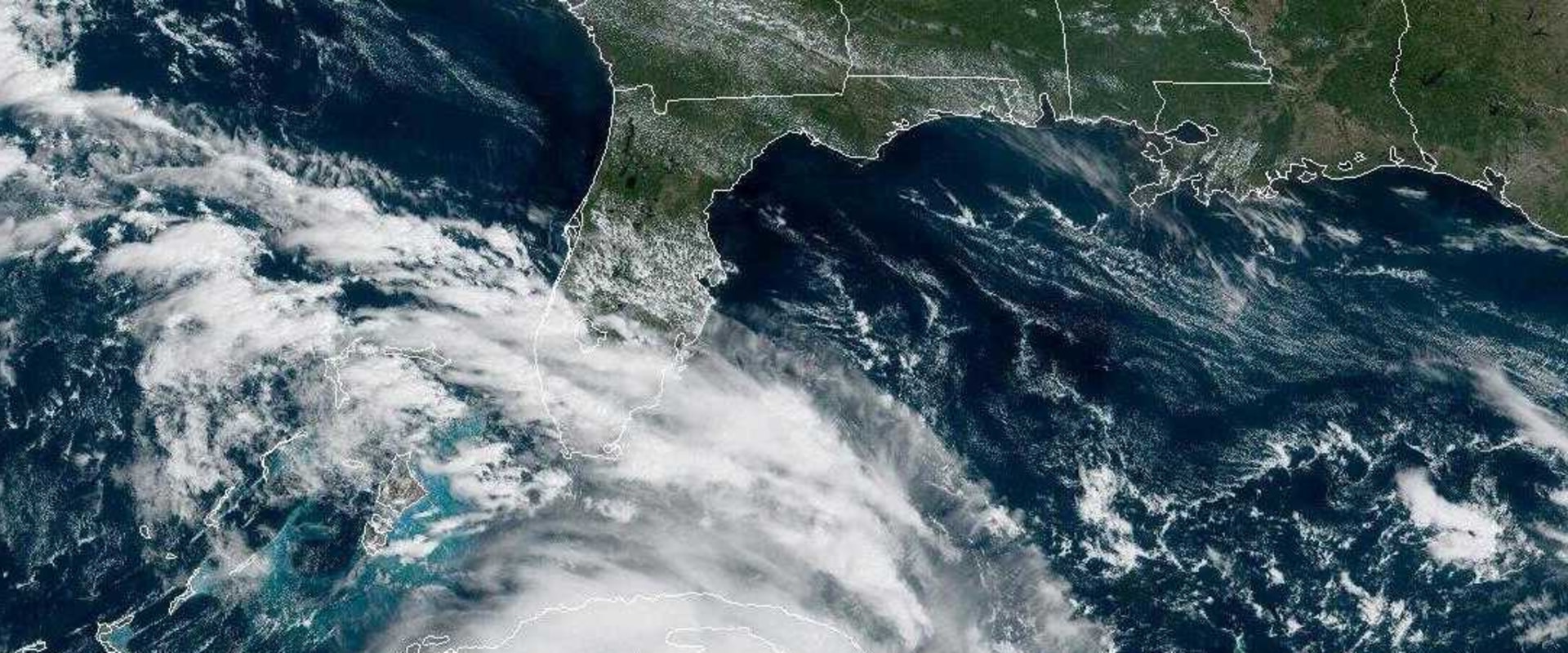 When hurricane supposed to hit?